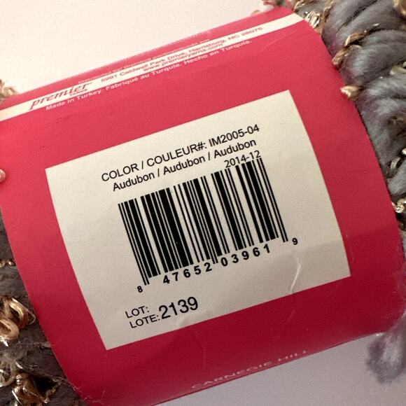 Isaac Mizrahi Carnegie Hill Craft Yarn AUDUBON Gray Gold Metallic Brushed - Picture 7 of 9